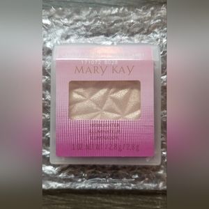 Mary Kay Canary Diamond Highlighter